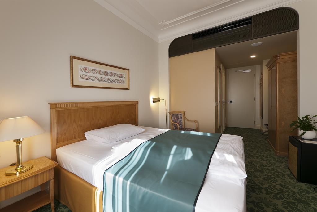 Grandhotel Ambassador Narodni Dum Карлові Вари Номер фото